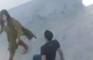XXX درگیر در یک رابطه جنسی گروهی با دو فرد خوب. احلى سكسي احلى سكسي