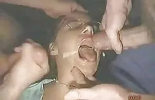 XXX نگرو در نقطه‌ای با یک میدان عظیم ، دختری را در یک بدن آبی لخت کرد احلى سكسي فرنسي