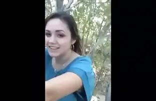 XXX مربی یوگا با احلى الصور سكسي جوجه ورزشی در پارک چمن زنی پیام می زند