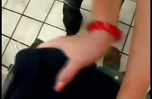 XXX نوازش شکاف احله مقاطع سكسي دختر.