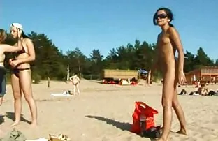 XXX من یک عضو احلى سكسي كويتي را در کنار استخر قرار دادم.