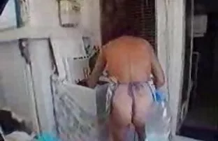 XXX در مورد انگشت بلوند نگران احلى الصور سكسي است.