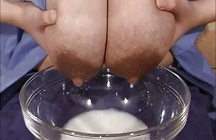 XXX لزبین ها در پیک نیک احله مقاطع سكسي رابطه جنسی برقرار می کنند.