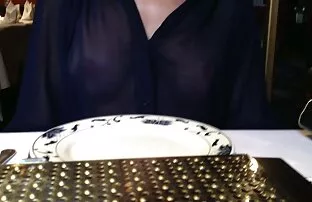 XXX دختر کوچک زبان. احلى سكسي ياباني