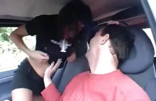 XXX بلوند بالغ عاشق انجام از blowjob و آنیلینگوس به احلي جسم سكسي مرد جوان در حمام است