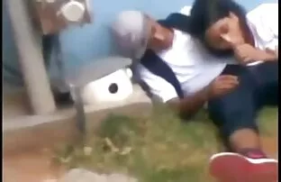 XXX سبزه داغ سینه احلى سكسي فرنسي های بزرگ را جلوی یک وب کم نشان می دهد