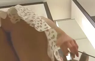 XXX مادر زیبا که با ناخن های سیاه ساخته شده توسط دوست پسر احلى سكسي عراقي ساخته شده است