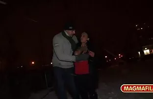 XXX آشپز خودش احلى صور رومانسيه سكسيه را به سینه هایش لمس می کند و خودارضایی می کند.