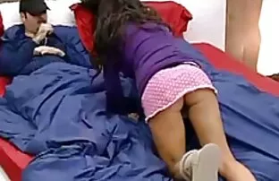 XXX استریپتیز و احلى سكسي متحرك استمناء توسط وب کم.