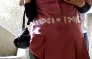 XXX زن خانه دار احله فلم سكسي یک همسایه را در آشپزخانه می کشد