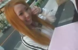 XXX مادرم اريد احلى سكسي با خال کوبی جغد روی شکم و سوراخ کردن نوک سینه ، لباس هایش را برداشته و در حالی که دراز کشیده استمناء می کند